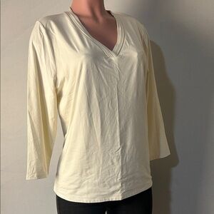 Talbots women’s ivory Top Shirt V-Neck 3/4 Sleeve Size XL. NWT